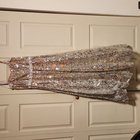 Bronx and Banco Dress - Picture 4 of 16